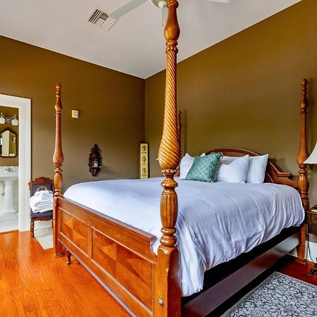 Southern Charm In The Camellia Rose Inn Gainesville Ngoại thất bức ảnh